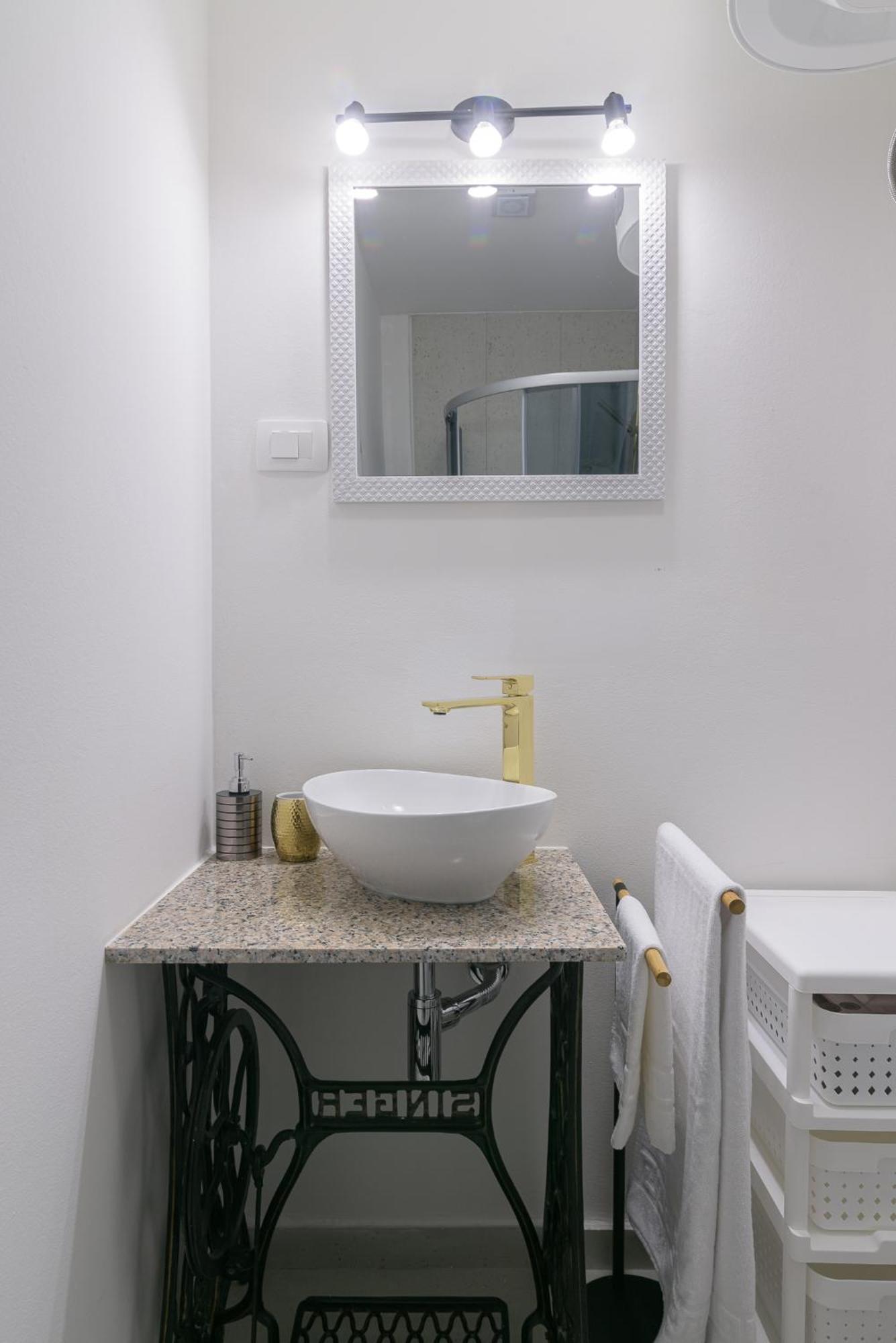 Rooms Bartul Трогір Екстер'єр фото
